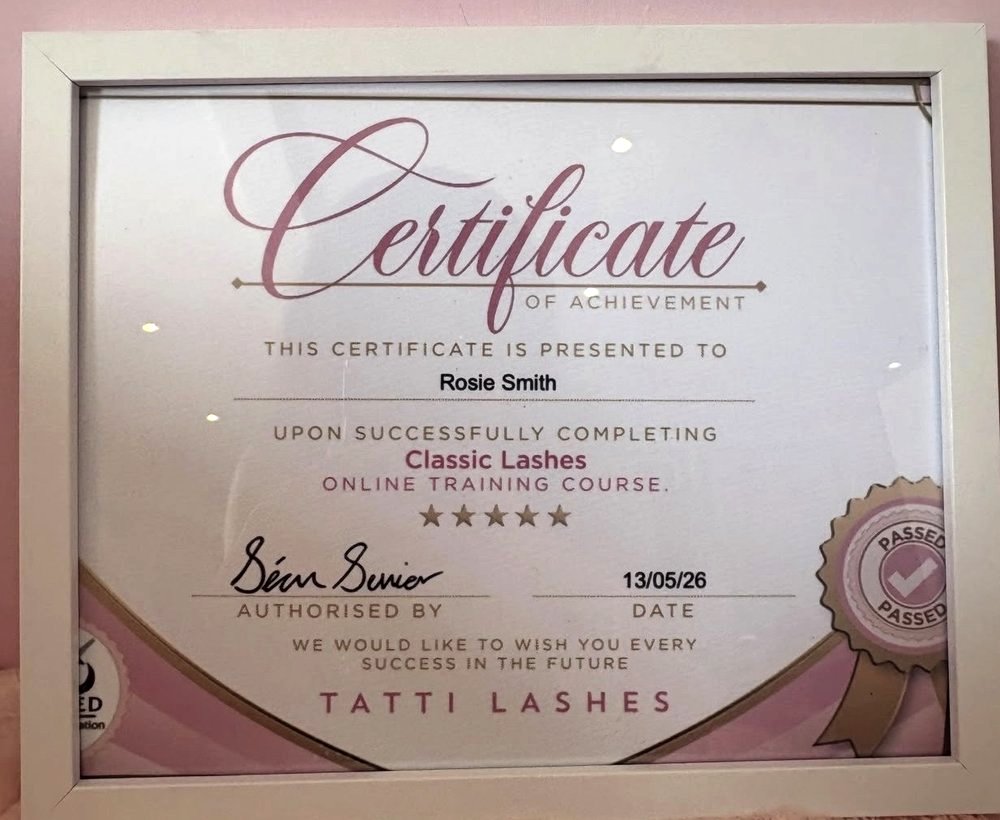 Certificate of Achievement awarded to Rosie Smith for Classic Lashes by Tatti Lashes, dated 13 May 2026